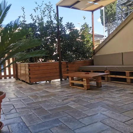 Casa Dell'artista * מטרה
